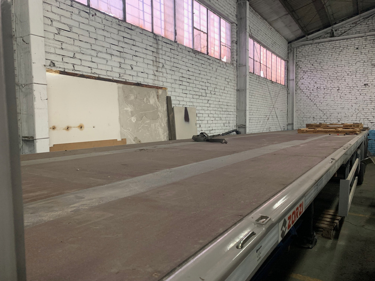 Semi-remorque plateau ZORZI 38S Platforma Standard, 2019 jak NOWA: photos 16