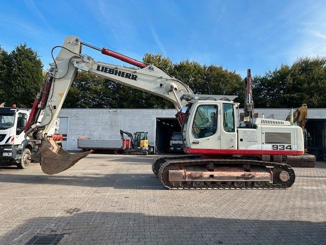 Liebherr R 934 C mit Lasersystem Kettenbagger - Pelle sur chenille: photos 2 Liebherr R 934 C mit Lasersystem Kettenbagger - Pelle sur chenille: photos 2