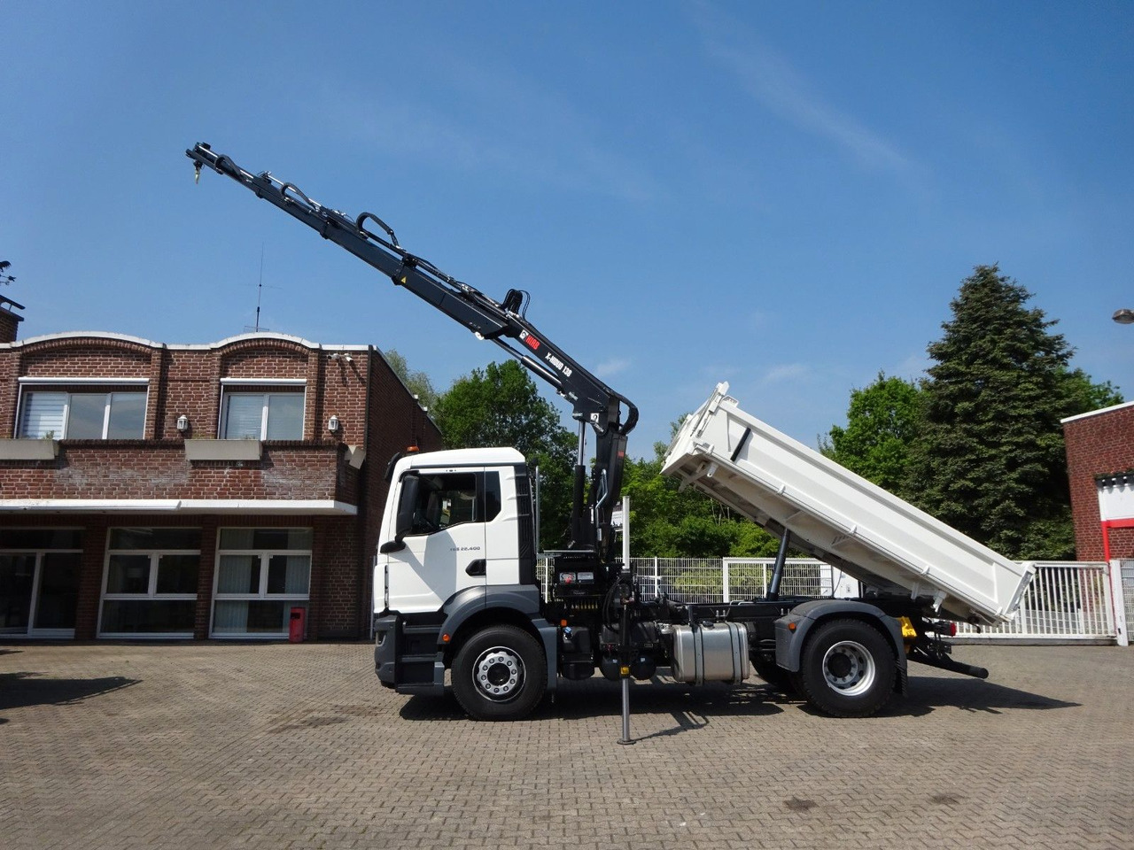 MAN 22.400 TGS + HIAB X-HIDUO 138 Kran - Camion grue: photos 3 MAN 22.400 TGS + HIAB X-HIDUO 138 Kran - Camion grue: photos 3
