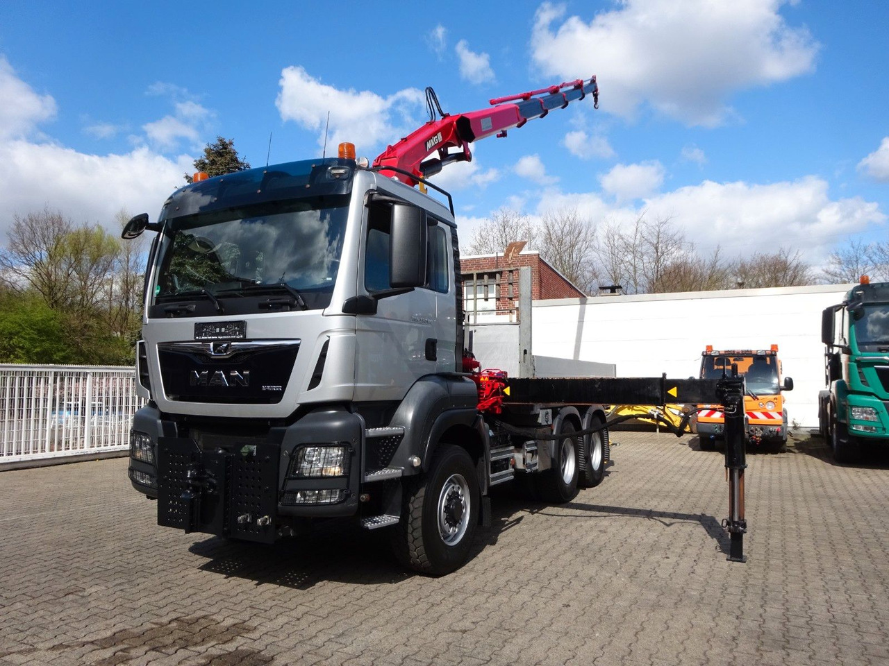 MAN 33.500 TGS + MKG HLK 231 Kran 6x6 Hydrodrive - Camion grue: photos 2 MAN 33.500 TGS + MKG HLK 231 Kran 6x6 Hydrodrive - Camion grue: photos 2