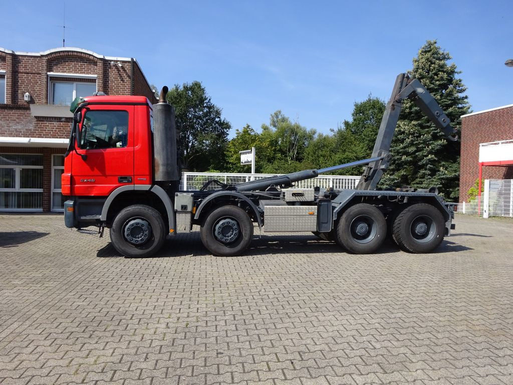 Mercedes-Benz 3246 Actros Abroller K45 8x4 Knickhacken - Camion ampliroll: photos 3 Mercedes-Benz 3246 Actros Abroller K45 8x4 Knickhacken - Camion ampliroll: photos 3