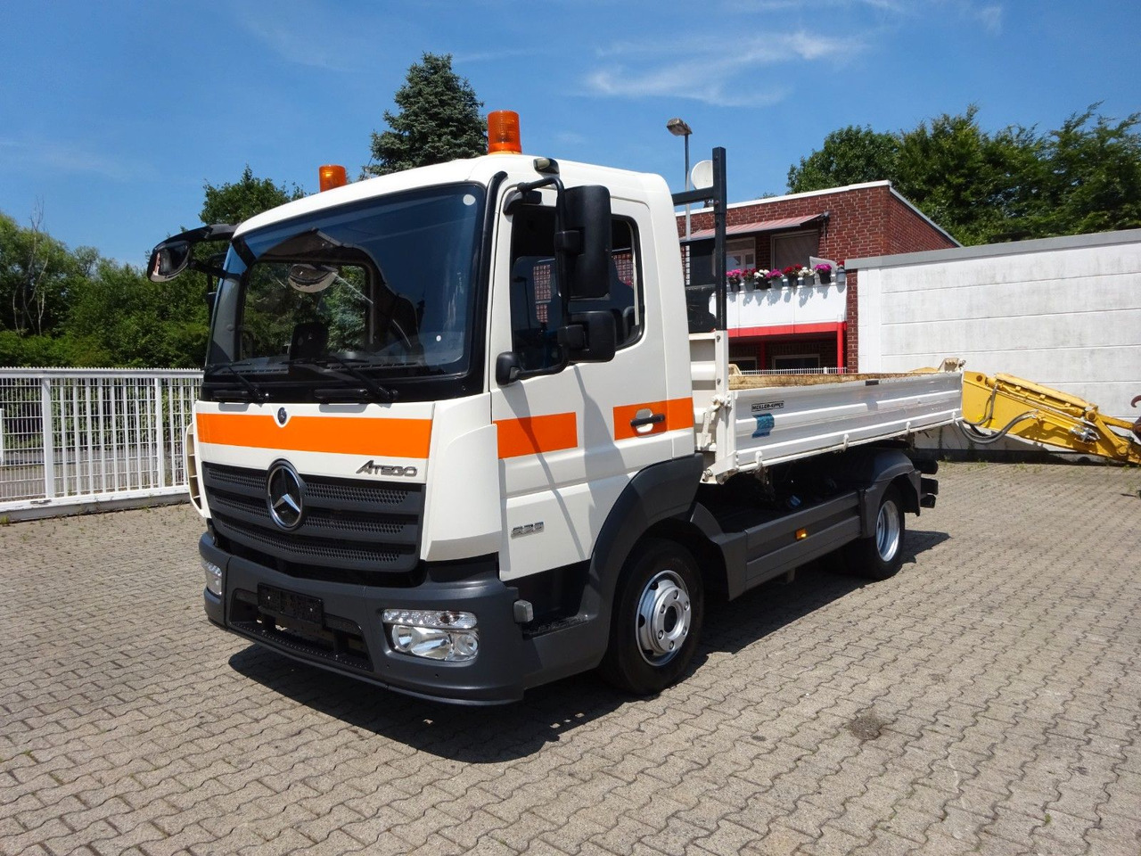 Mercedes-Benz 823 Atego MEILLER 3Skipper 4x2 - Camion benne: photos 3 Mercedes-Benz 823 Atego MEILLER 3Skipper 4x2 - Camion benne: photos 3