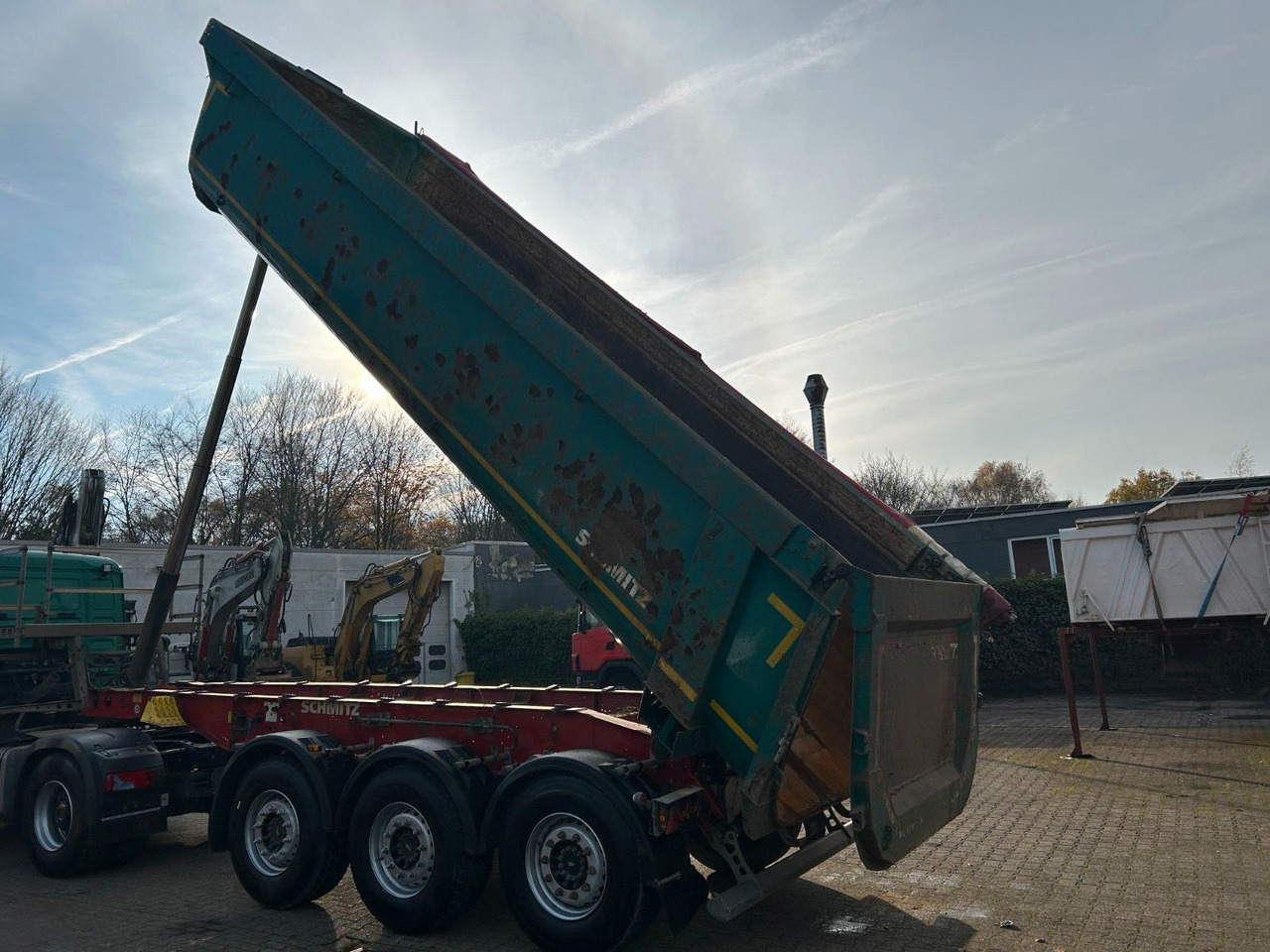 Schmitz Cargobull Stahl Kippauflieger mit Liftachse - Semi-remorque benne: photos 3 Schmitz Cargobull Stahl Kippauflieger mit Liftachse - Semi-remorque benne: photos 3