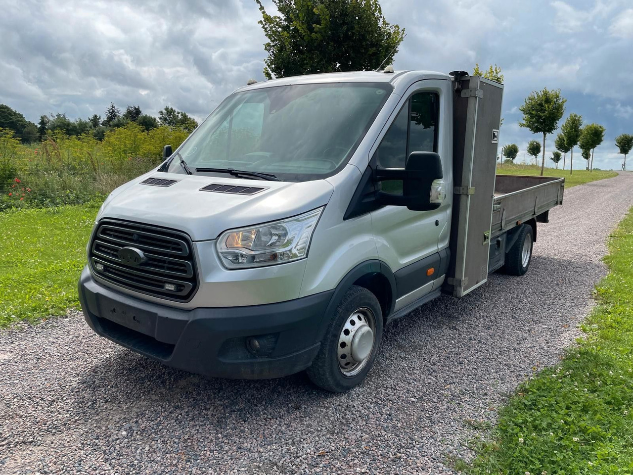 Ford Transit Pritsche 470 L3 Einzelkabine - Utilitaire plateau: photos 1 Ford Transit Pritsche 470 L3 Einzelkabine - Utilitaire plateau: photos 1