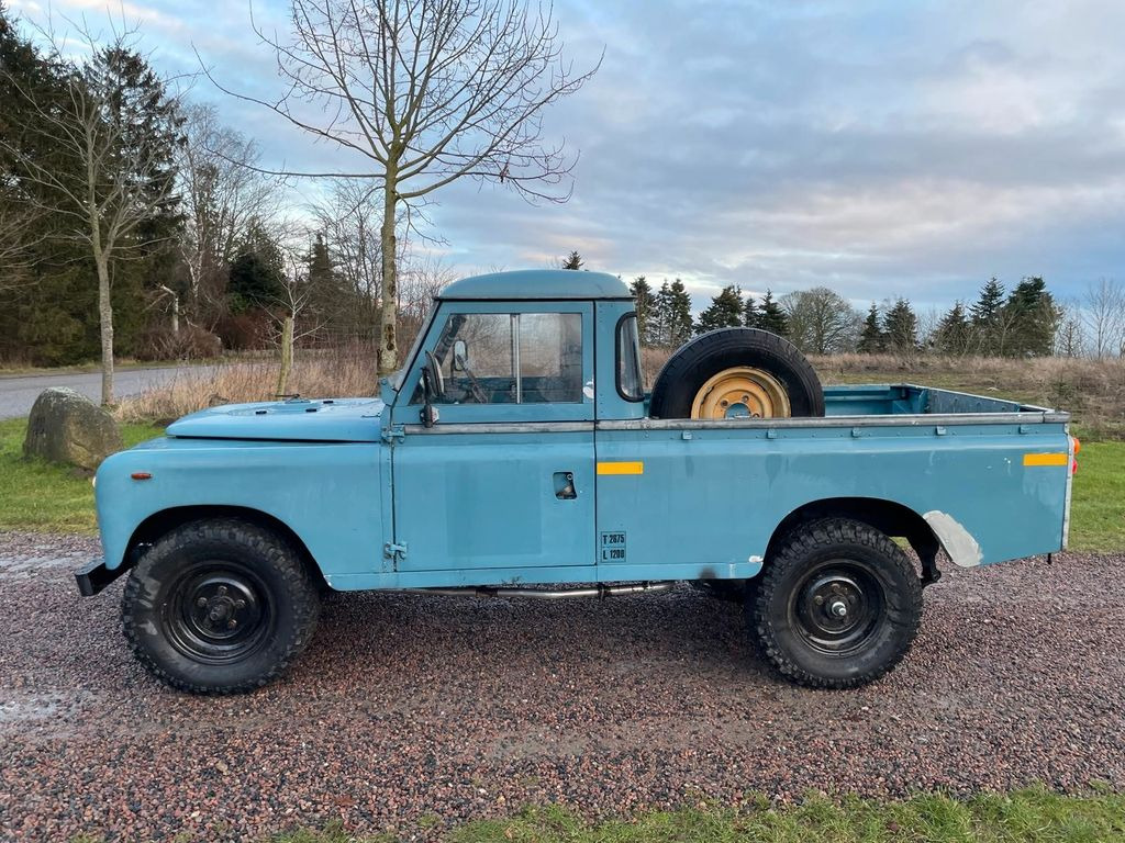 Land Rover Serie II A 109 Pickup - SUV: photos 3 Land Rover Serie II A 109 Pickup - SUV: photos 3