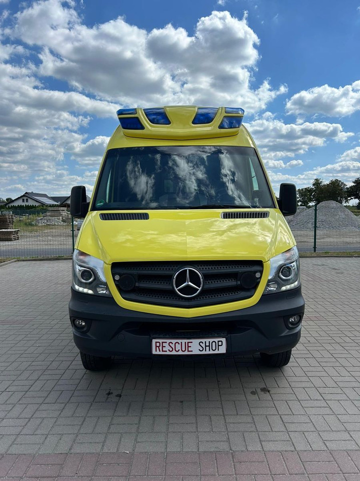 Mercedes-Benz Sprinter 519 CDI 4X4 **Ambulace** - Transport de personnes: photos 5 Mercedes-Benz Sprinter 519 CDI 4X4 **Ambulace** - Transport de personnes: photos 5