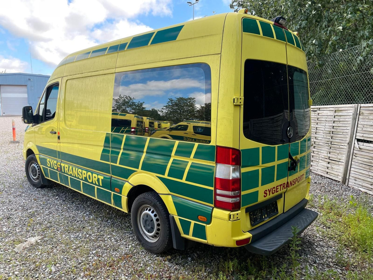 Mercedes-Benz Sprinter II Kasten 316CDI Aut *Ambulance - Ambulance: photos 3 Mercedes-Benz Sprinter II Kasten 316CDI Aut *Ambulance - Ambulance: photos 3