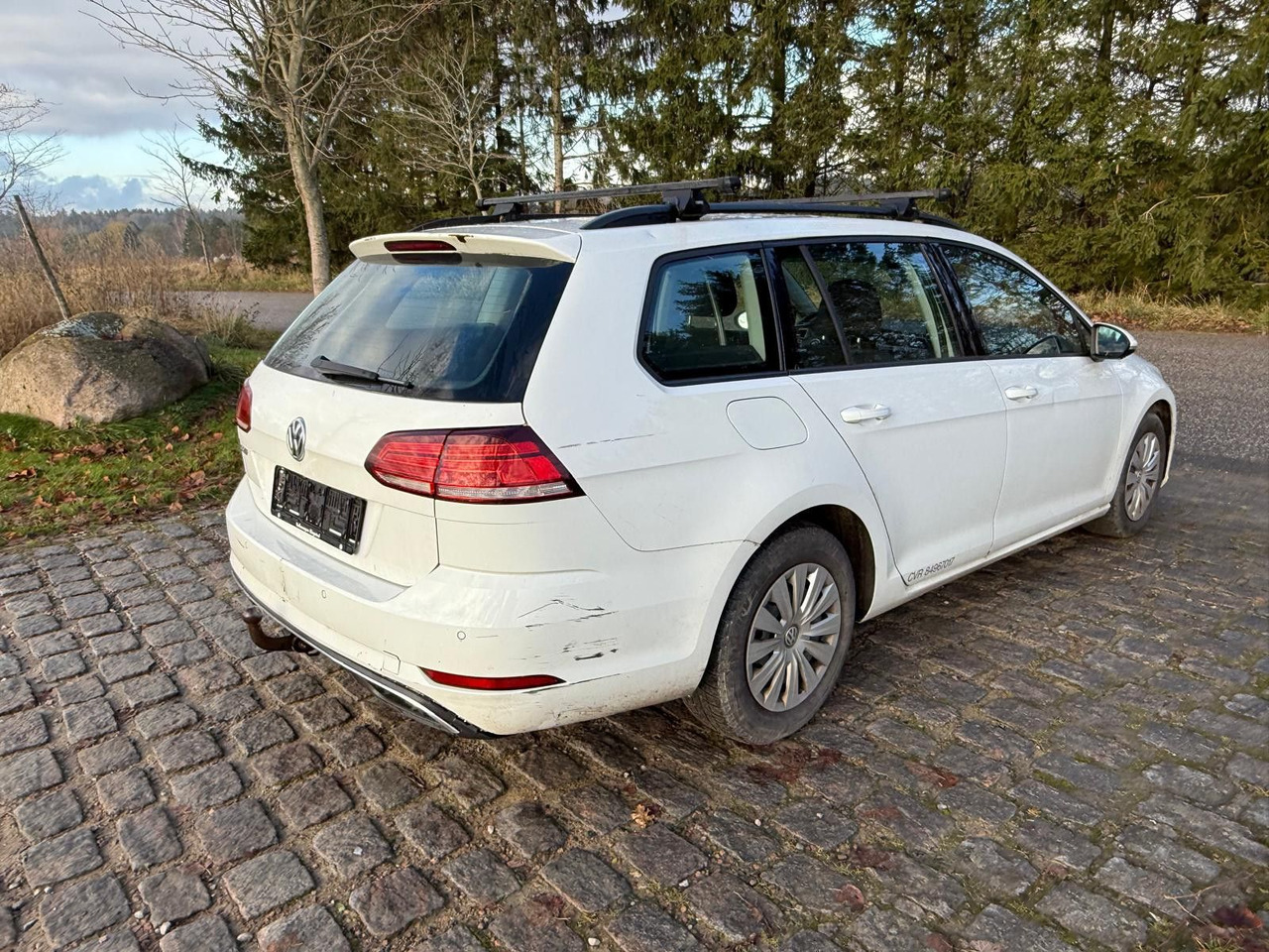 Volkswagen Golf VII 1.6 TDI Comfortline *LKW zull. 2sitze - Voiture break: photos 5 Volkswagen Golf VII 1.6 TDI Comfortline *LKW zull. 2sitze - Voiture break: photos 5