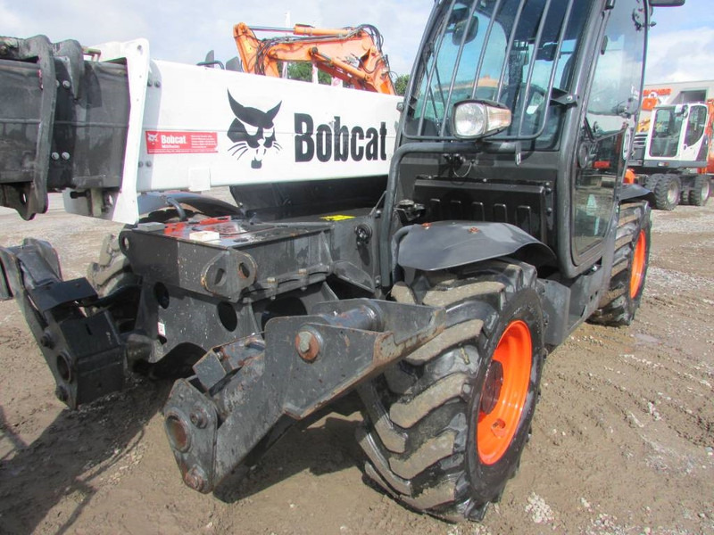 Bobcat T 35.130 SB Teleskoplader 47.500 EUR - Chariot télescopique: photos 3 Bobcat T 35.130 SB Teleskoplader 47.500 EUR - Chariot télescopique: photos 3