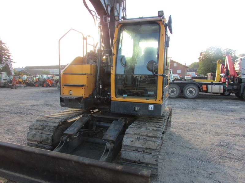 Hyundai HX 130 ALCR Kettenbagger 77.500 EUR / AC - Pelle sur chenille: photos 3 Hyundai HX 130 ALCR Kettenbagger 77.500 EUR / AC - Pelle sur chenille: photos 3