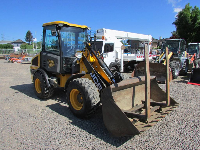 JCB 406 T4 Radlader 26.000 EUR - Chargeuse sur pneus: photos 4 JCB 406 T4 Radlader 26.000 EUR - Chargeuse sur pneus: photos 4