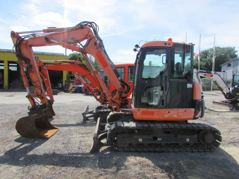 Komatsu PC 80 MR-3 Kettenbagger 31.000 EUR - Mini pelle: photos 1 Komatsu PC 80 MR-3 Kettenbagger 31.000 EUR - Mini pelle: photos 1