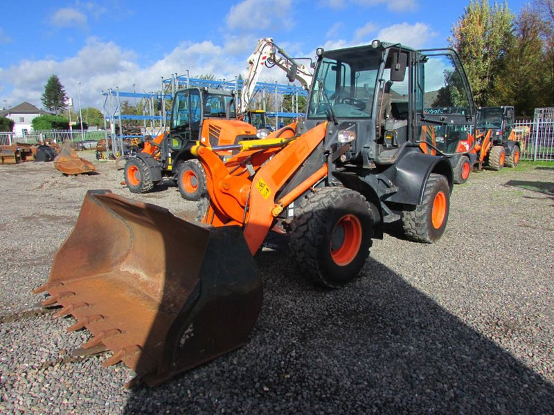 Komatsu WA 100 M-7 Radlader 29.000 EUR - Chargeuse sur pneus: photos 2 Komatsu WA 100 M-7 Radlader 29.000 EUR - Chargeuse sur pneus: photos 2