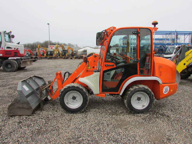 Kramer 5035 Radlader 20.500 EUR - Chargeuse sur pneus: photos 1 Kramer 5035 Radlader 20.500 EUR - Chargeuse sur pneus: photos 1