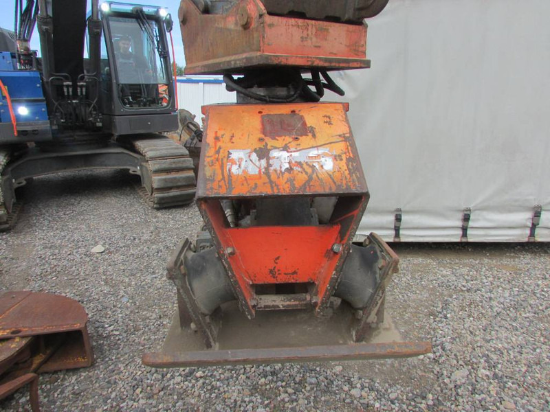 MTS VP 14-8 Anbauverdichter OQ 65 / 7.000 EUR - Plaque vibrante: photos 5 MTS VP 14-8 Anbauverdichter OQ 65 / 7.000 EUR - Plaque vibrante: photos 5