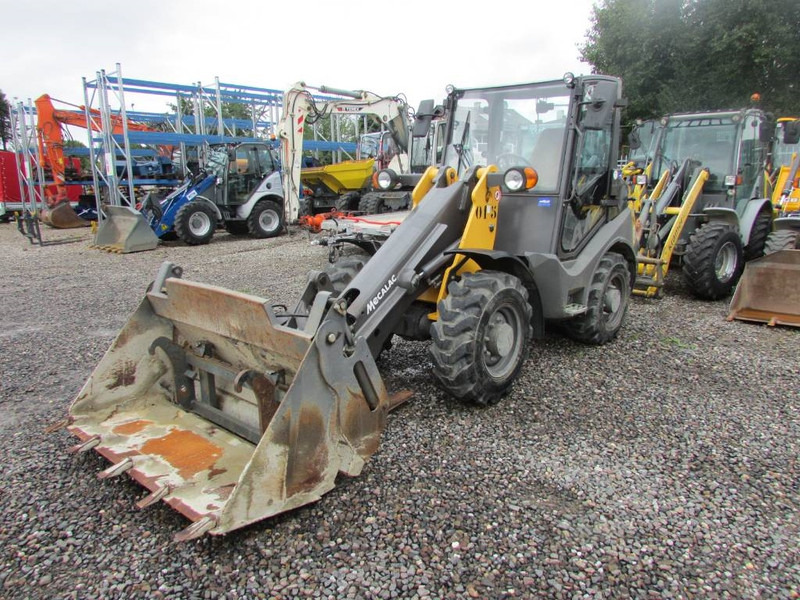 Mecalac AX 700 Radlader 26.000 EUR - Chargeuse sur pneus: photos 2 Mecalac AX 700 Radlader 26.000 EUR - Chargeuse sur pneus: photos 2