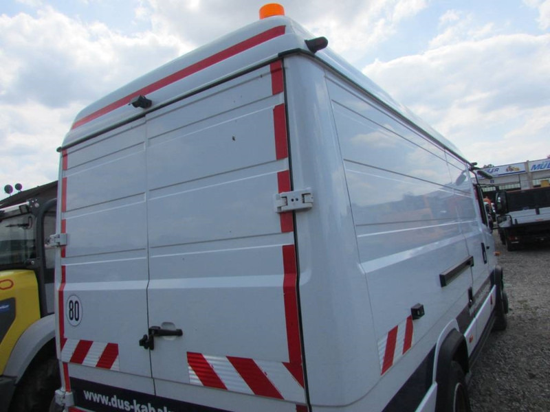 Mercedes-Benz 813 D Vario Kastenwagen - Fourgon utilitaire: photos 3 Mercedes-Benz 813 D Vario Kastenwagen - Fourgon utilitaire: photos 3