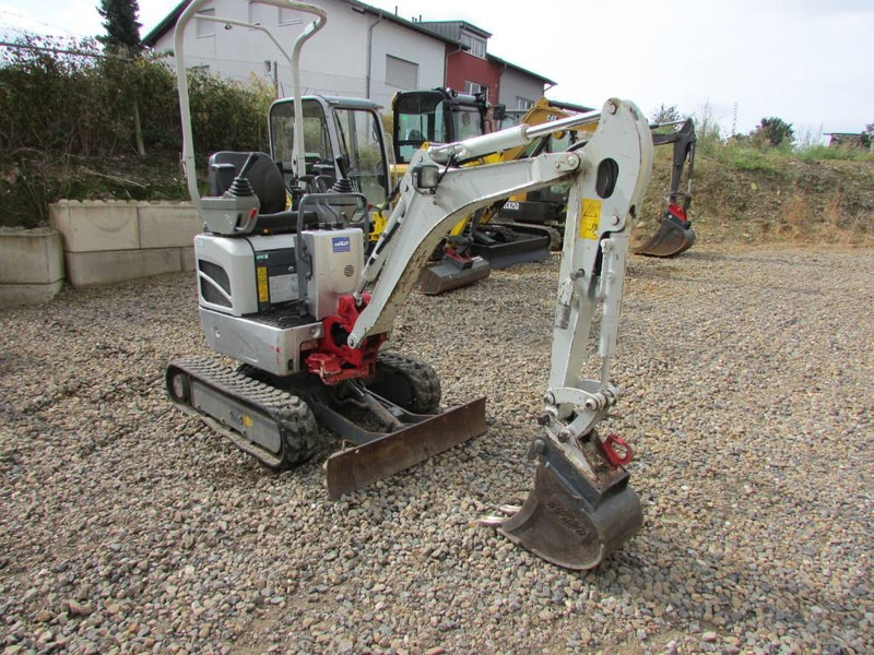 Takeuchi TB 210 R Minibagger 14.500 EUR - Mini pelle: photos 3 Takeuchi TB 210 R Minibagger 14.500 EUR - Mini pelle: photos 3