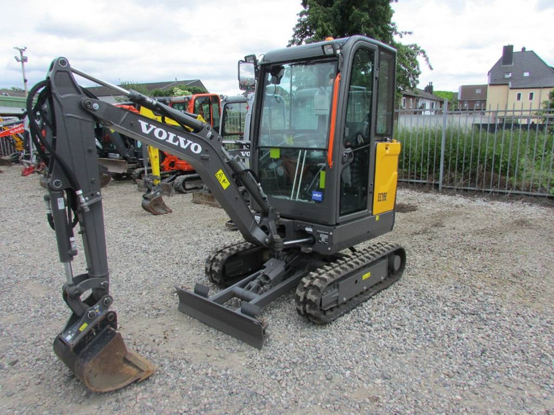 Volvo EC 18 E Minibagger 23.500 EUR - Mini pelle: photos 2 Volvo EC 18 E Minibagger 23.500 EUR - Mini pelle: photos 2