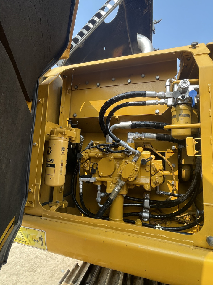 CATERPILLAR 315D2GC - Pelle sur chenille: photos 4 CATERPILLAR 315D2GC - Pelle sur chenille: photos 4