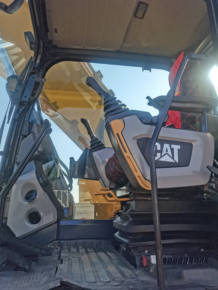 Pelle sur chenille CATERPILLAR 320GC: photos 9