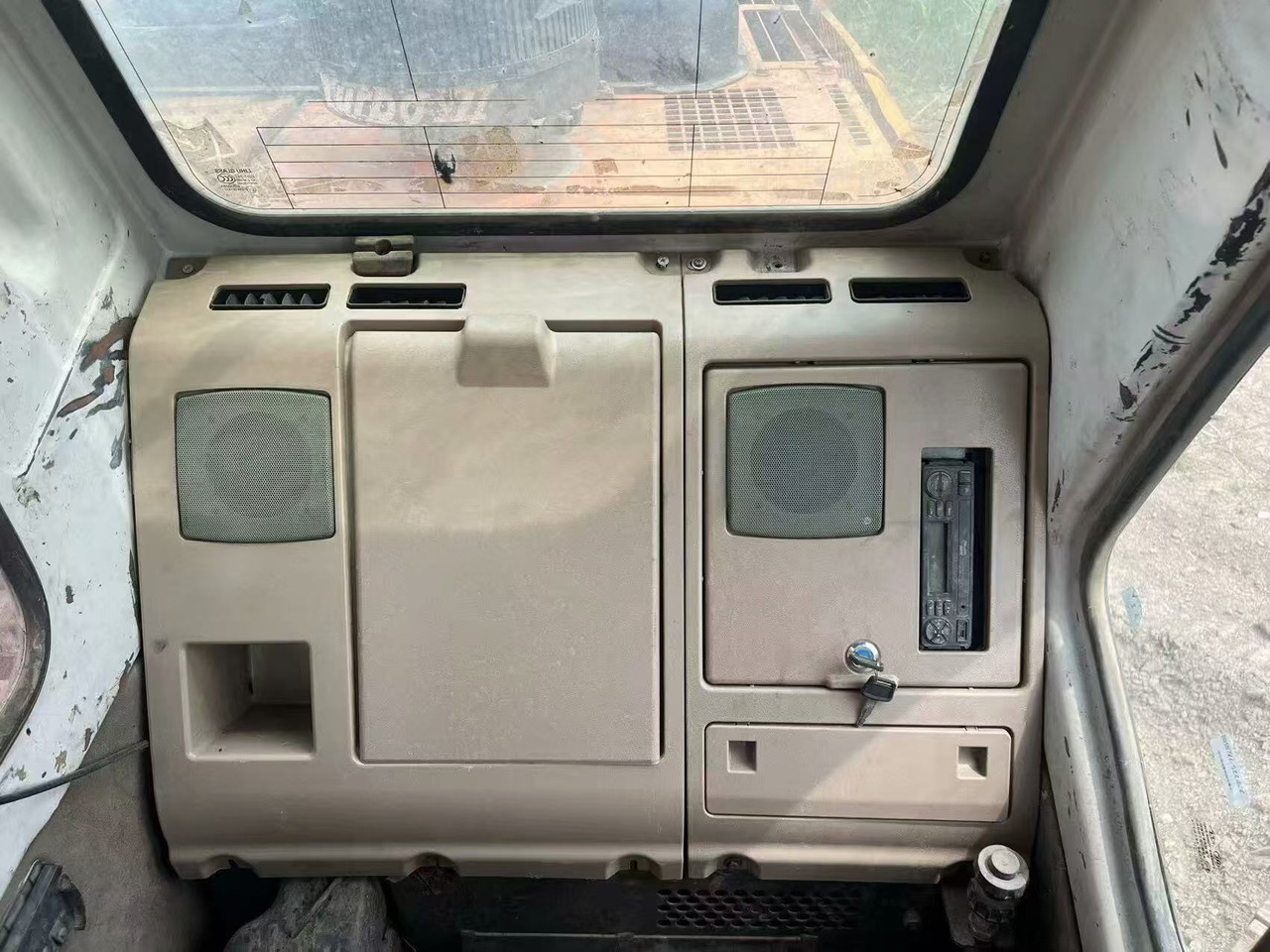 Pelle sur chenille DOOSAN DH225LC-7: photos 12 Pelle sur chenille DOOSAN DH225LC-7: photos 12