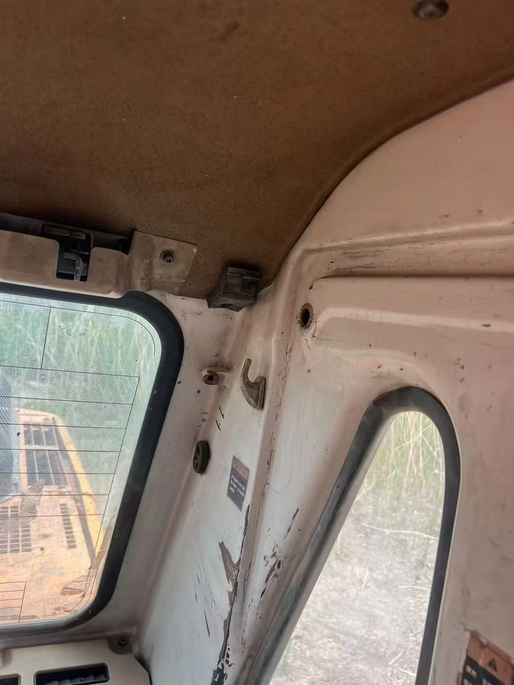 Pelle sur chenille DOOSAN DH225LC-7: photos 11 Pelle sur chenille DOOSAN DH225LC-7: photos 11