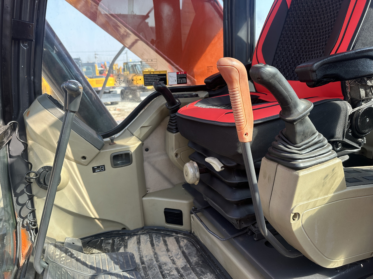Pelle sur chenille Doosan DX300-9C: photos 13