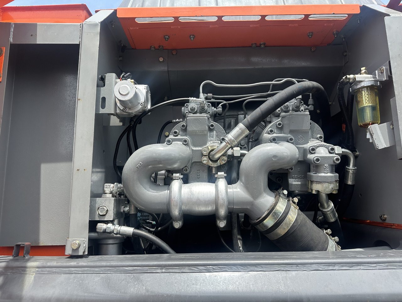 HITACHI ZX350H - Pelle sur chenille: photos 5 HITACHI ZX350H - Pelle sur chenille: photos 5