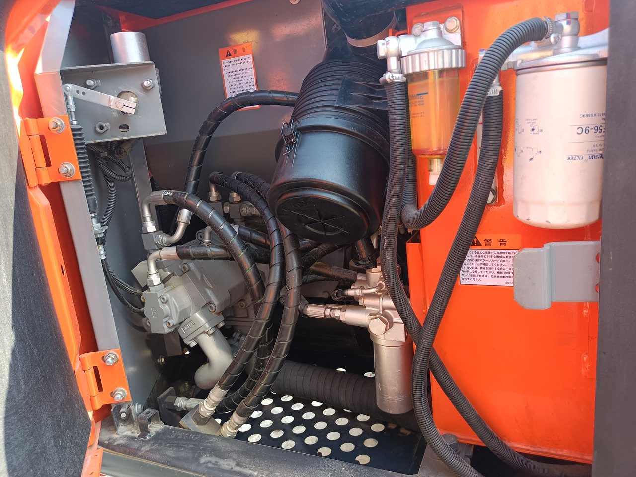 HITACHI ZX75 - Pelle sur chenille: photos 3 HITACHI ZX75 - Pelle sur chenille: photos 3