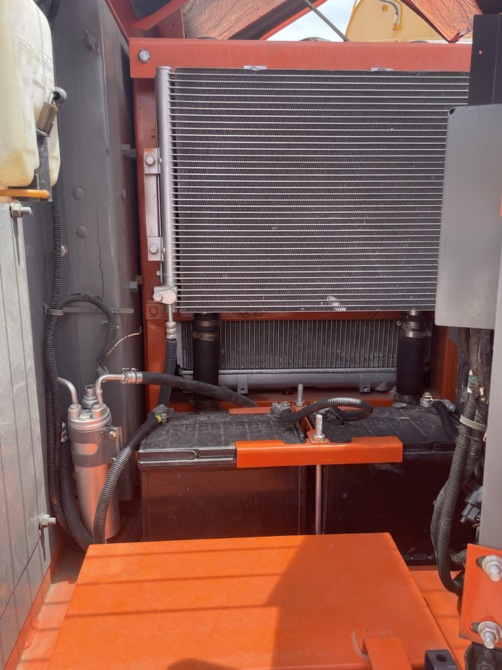 Hitachi ZX 70 - Pelle sur chenille: photos 5 Hitachi ZX 70 - Pelle sur chenille: photos 5