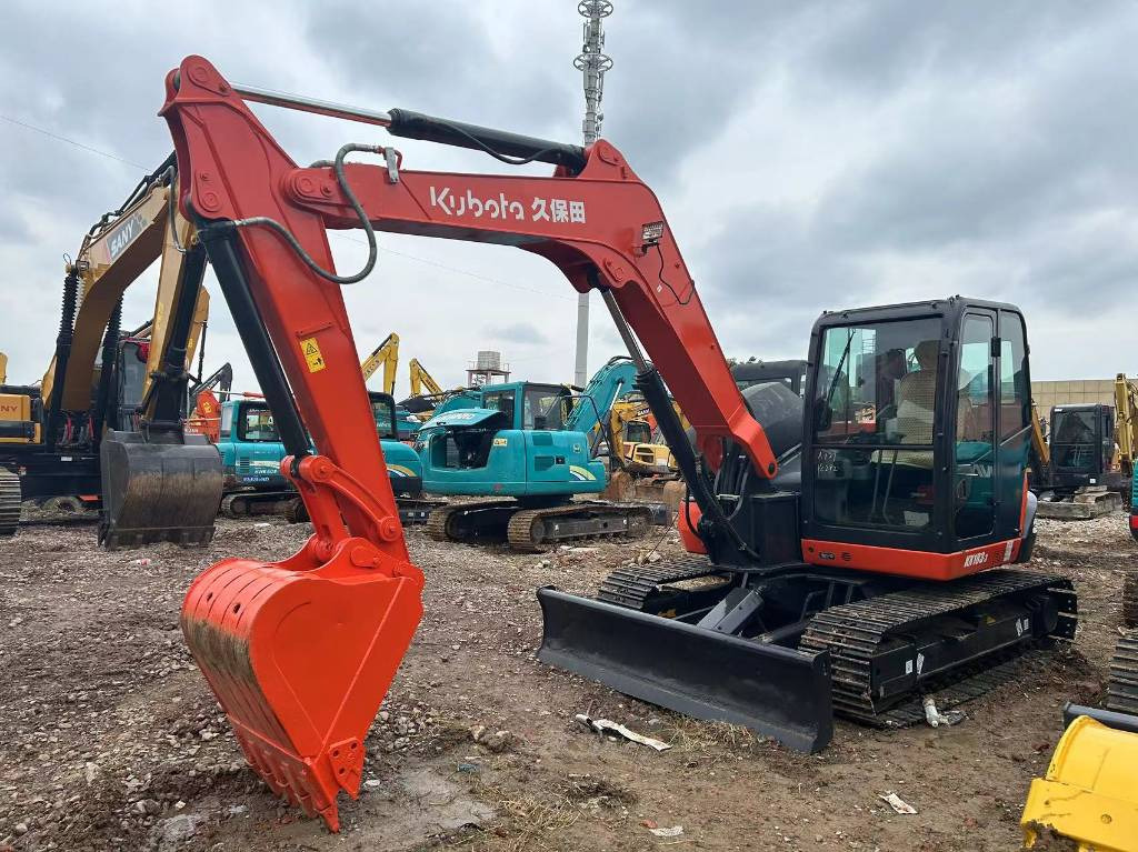 KUBOTA KX 183-3 - Mini pelle: photos 1 KUBOTA KX 183-3 - Mini pelle: photos 1