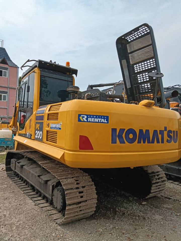Komatsu PC 200-8 - Pelle sur chenille: photos 3 Komatsu PC 200-8 - Pelle sur chenille: photos 3