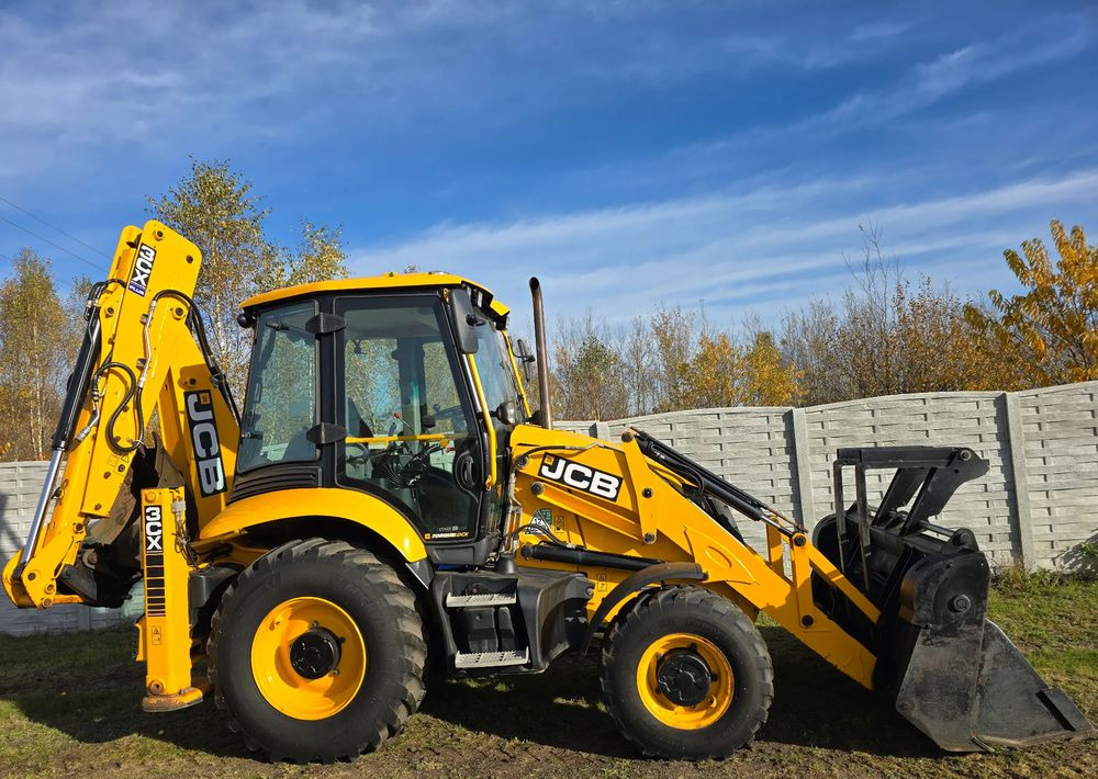 Tractopelle JCB: photos 6 Tractopelle JCB: photos 6