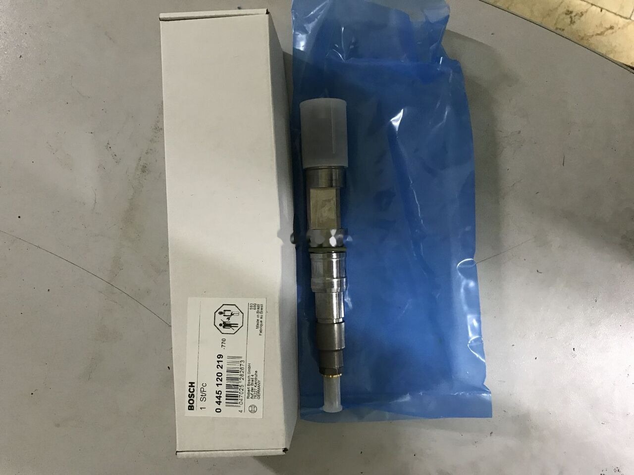 Bosch 2018 51101006127 Bosch MAN TGX-T GS truck - Injecteur pour Camion: photos 3 Bosch 2018 51101006127 Bosch MAN TGX-T GS truck - Injecteur pour Camion: photos 3