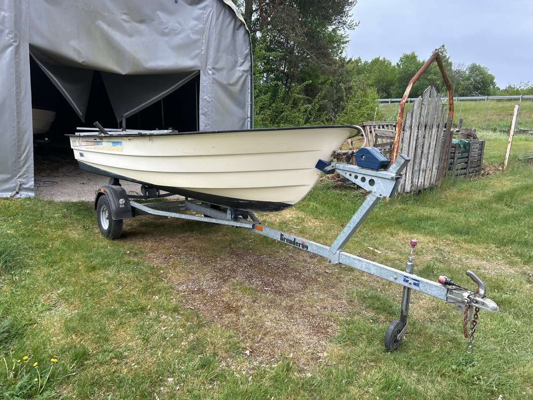 Båt GH 14 Deluxe med motor Evinrude 10 hk + henger - Autre matériel: photos 2 Båt GH 14 Deluxe med motor Evinrude 10 hk + henger - Autre matériel: photos 2