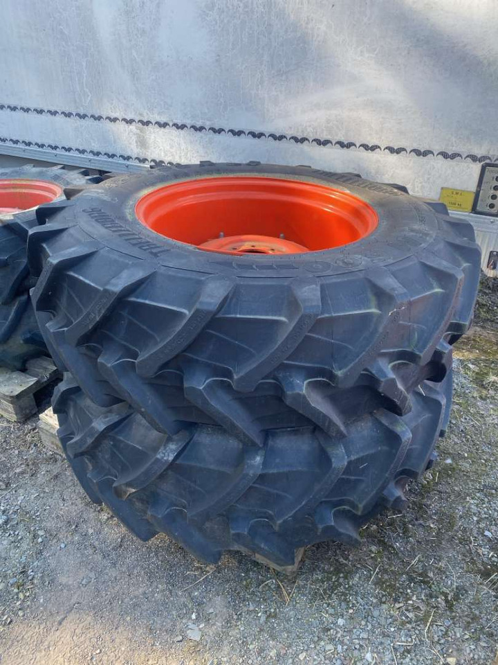 2stk Trelleborg TM600 på felg - Machine agricole: photos 2 2stk Trelleborg TM600 på felg - Machine agricole: photos 2