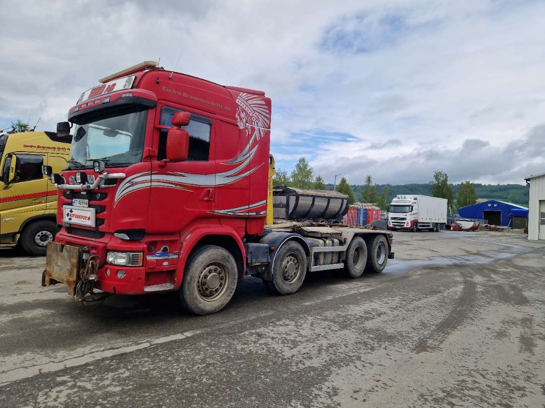 Scania R580 Brøytebil med sideplog og hydraulisk saltsystem - Camion ampliroll: photos 2 Scania R580 Brøytebil med sideplog og hydraulisk saltsystem - Camion ampliroll: photos 2
