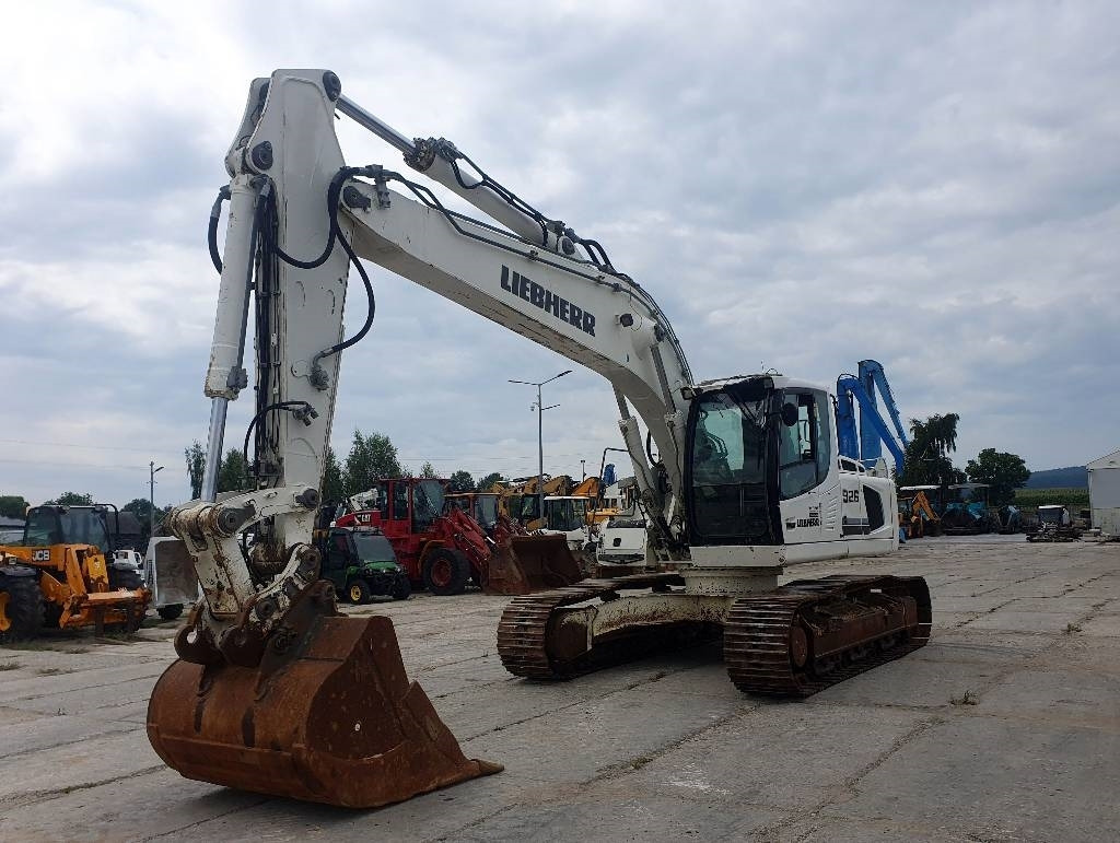 Liebherr R 926 LC - Pelle sur chenille: photos 1 Liebherr R 926 LC - Pelle sur chenille: photos 1