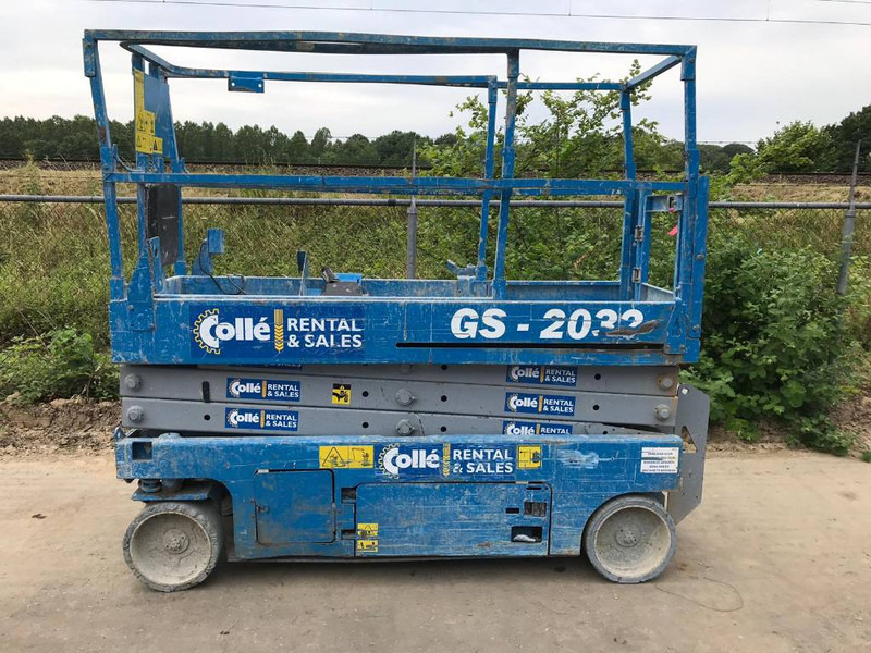 Genie GS 2032 | 2008 - Nacelle ciseaux: photos 1 Genie GS 2032 | 2008 - Nacelle ciseaux: photos 1