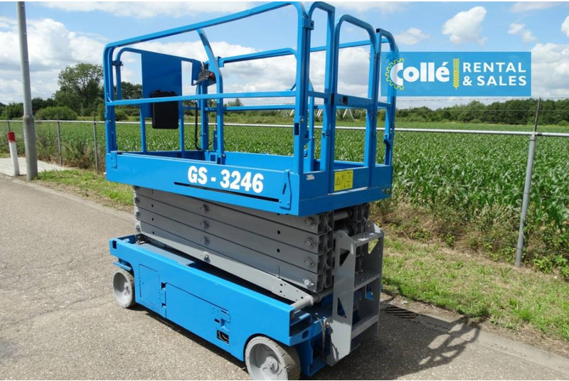 Genie GS 3246 | 2012 - Nacelle ciseaux: photos 1 Genie GS 3246 | 2012 - Nacelle ciseaux: photos 1