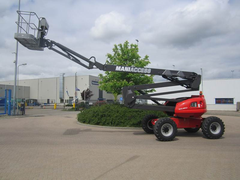 Manitou 200 ATJ - Nacelle articulée: photos 1 Manitou 200 ATJ - Nacelle articulée: photos 1