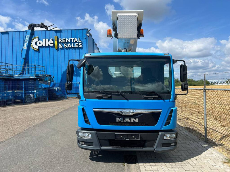 Palfinger P 300 KS | 2015 - Camion avec nacelle: photos 5 Palfinger P 300 KS | 2015 - Camion avec nacelle: photos 5