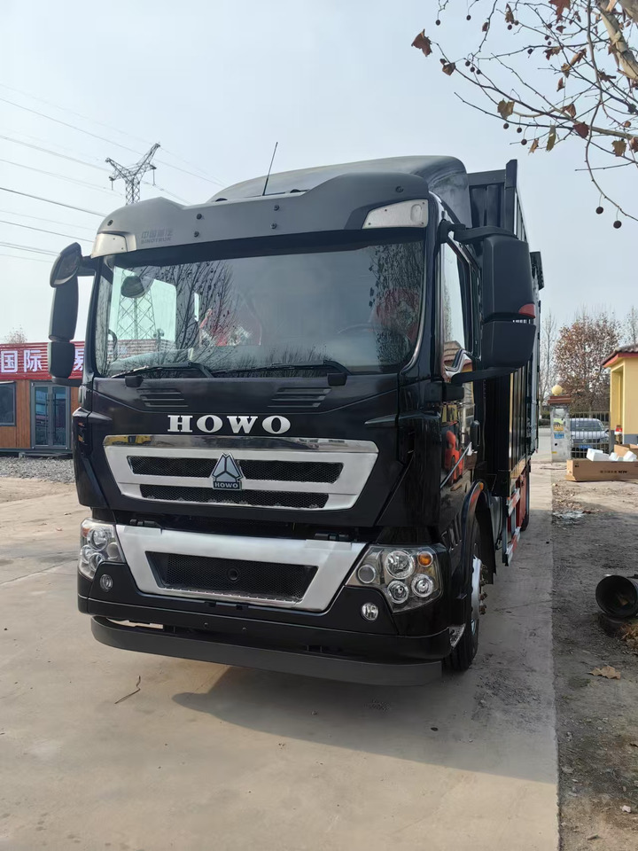 HOWO - Camion fourgon: photos 1 HOWO - Camion fourgon: photos 1