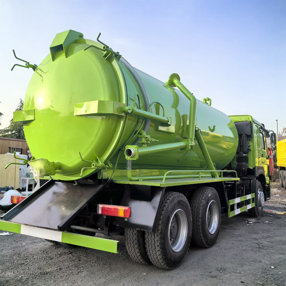 Howo Vacuum truck - Camion hydrocureur: photos 4 Howo Vacuum truck - Camion hydrocureur: photos 4