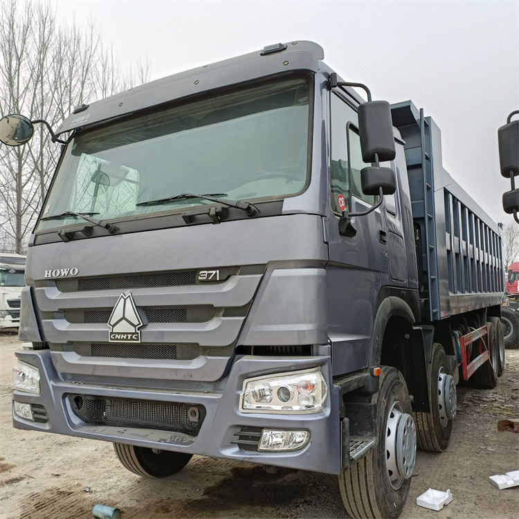 SINOTRUCK HOWO - Camion benne: photos 1 SINOTRUCK HOWO - Camion benne: photos 1