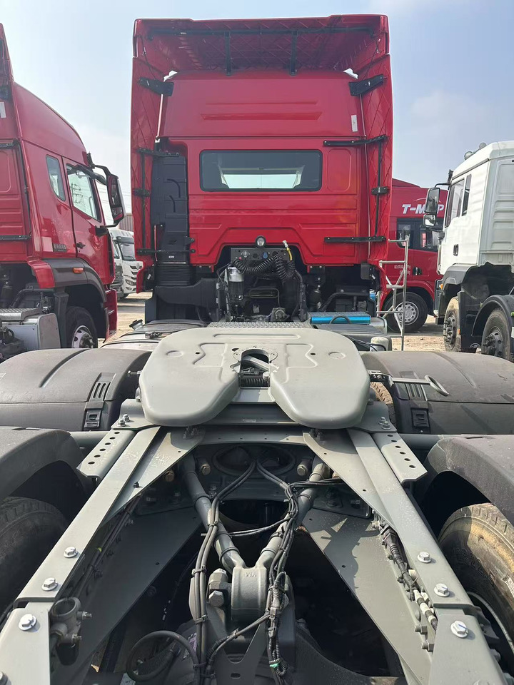 HOHAN - Tracteur routier: photos 4 HOHAN - Tracteur routier: photos 4