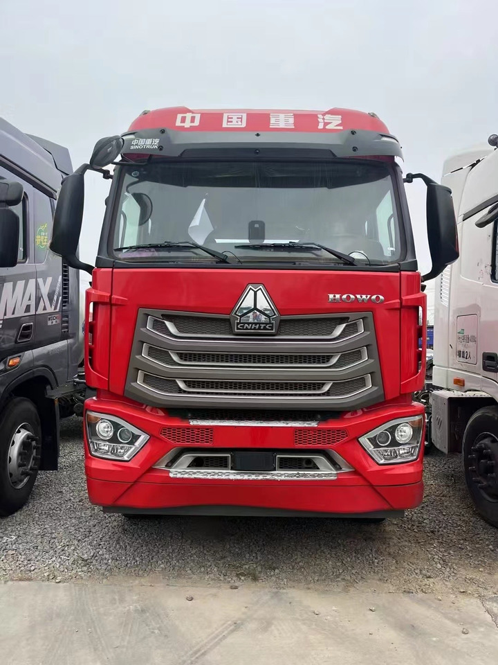 HOWO - Tracteur routier: photos 2 HOWO - Tracteur routier: photos 2