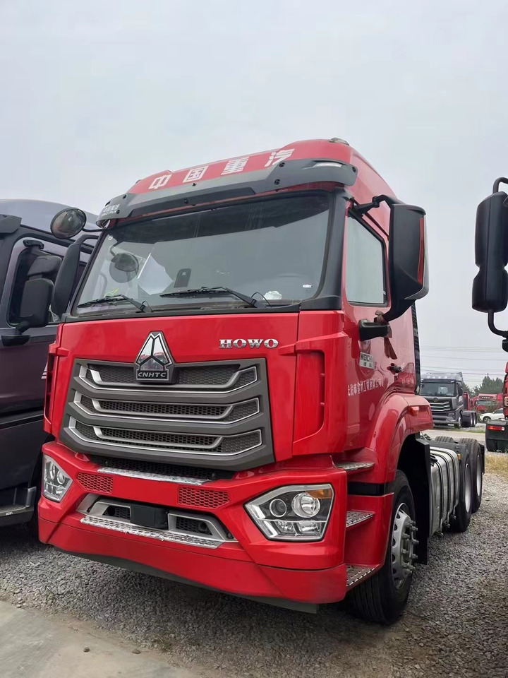 HOWO - Tracteur routier: photos 1 HOWO - Tracteur routier: photos 1