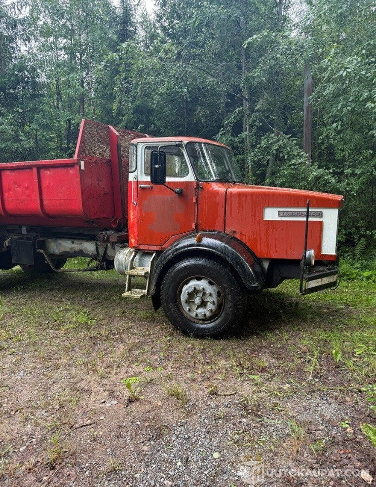Sisu Karhu, kuorma-auto kipillä, 24 577 km, 1982, Lohja - Camion: photos 5 Sisu Karhu, kuorma-auto kipillä, 24 577 km, 1982, Lohja - Camion: photos 5
